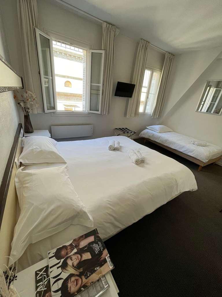 Brit Hotel Des Grands Hommes - Bordeaux Centre Zimmer foto